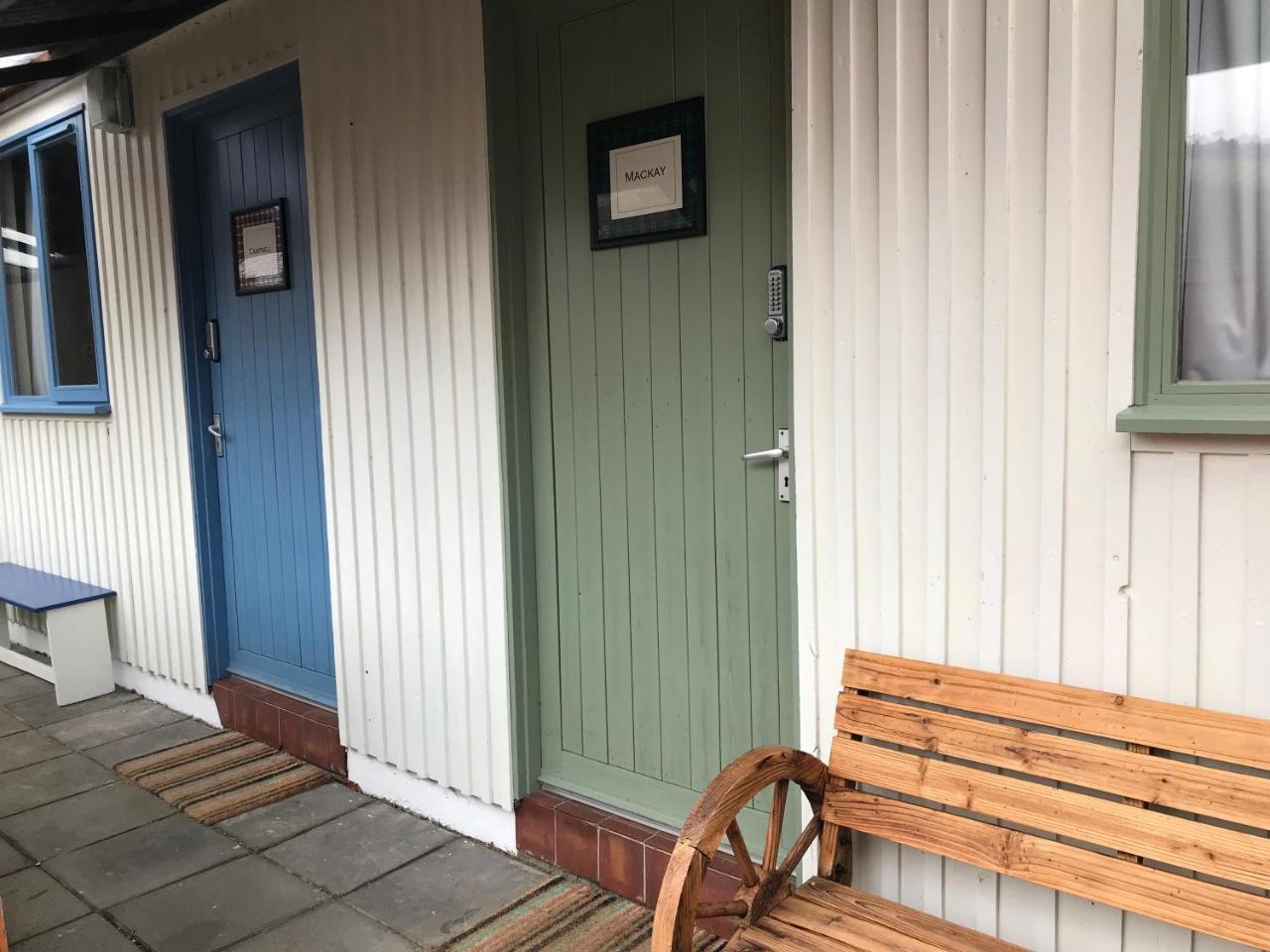 Loch Ness Backpackers Lodge Drumnadrochit Exterior foto